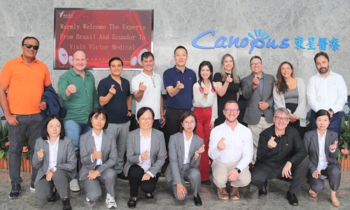 نرحب ترحيبا حارا بخبراء من البرازيل والإكوادور وروسيا والمصرية لزيارة المصنع